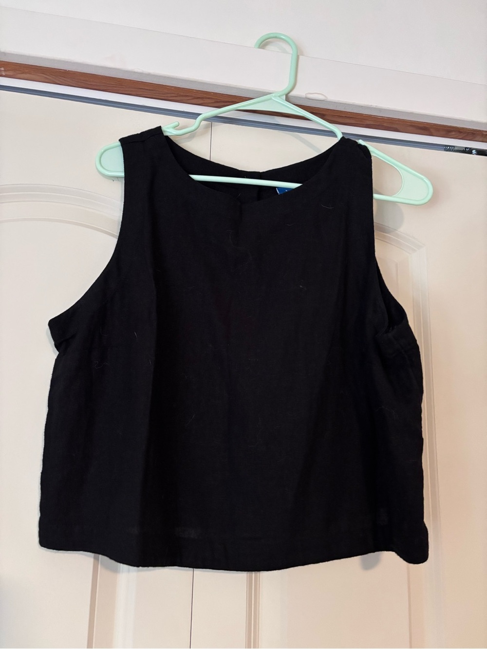 Old Navy Black Sleeveless Tank Top